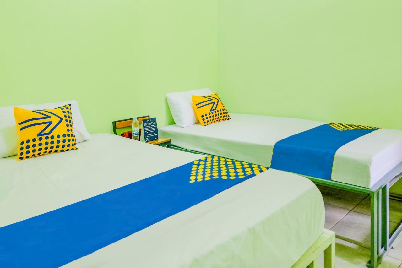 Spot On 2081 Sriwijaya Family Residence Lawang Luaran gambar