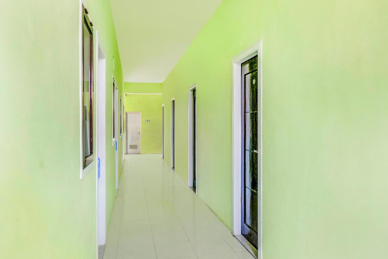 Spot On 2081 Sriwijaya Family Residence Lawang Luaran gambar