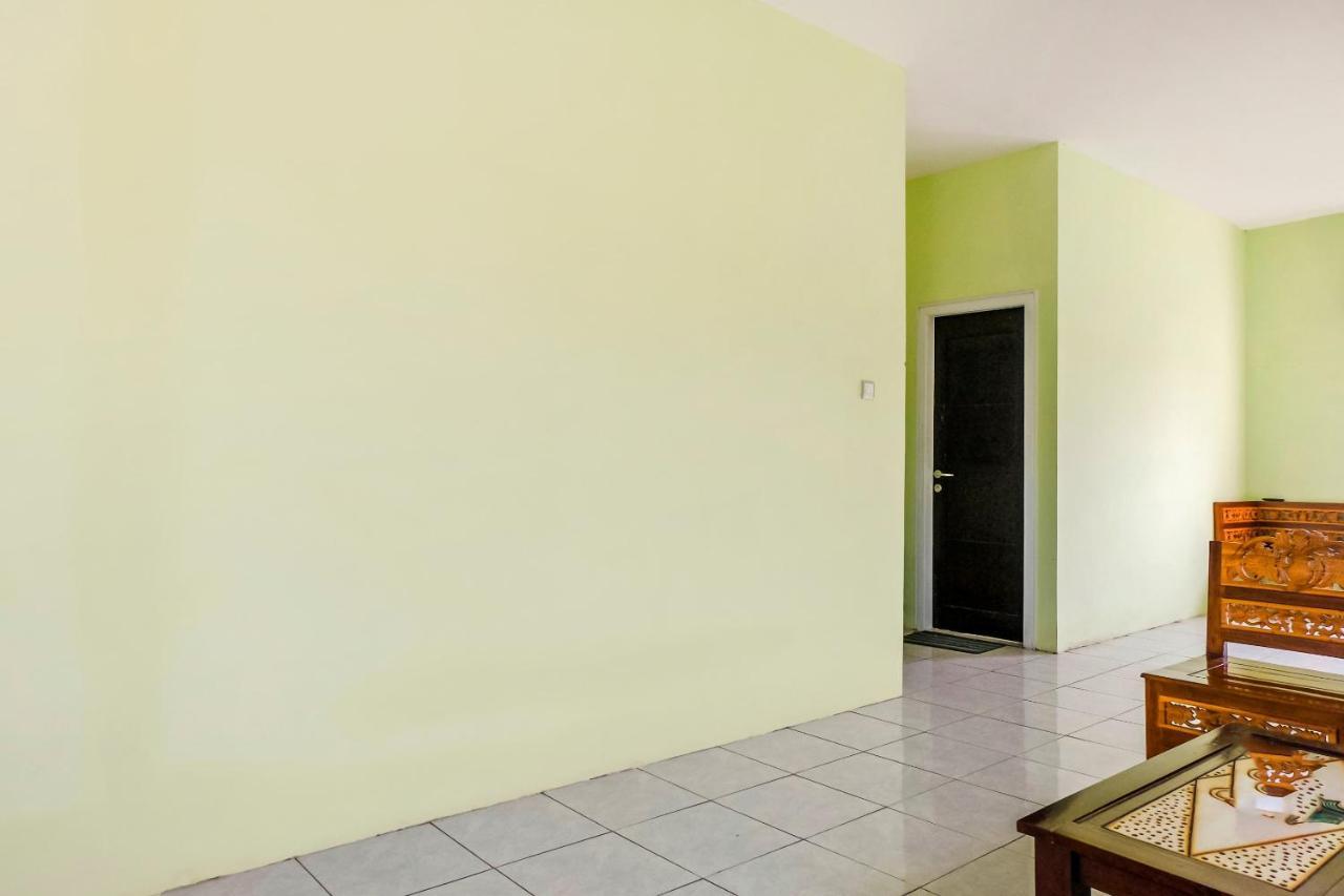 Spot On 2081 Sriwijaya Family Residence Lawang Luaran gambar