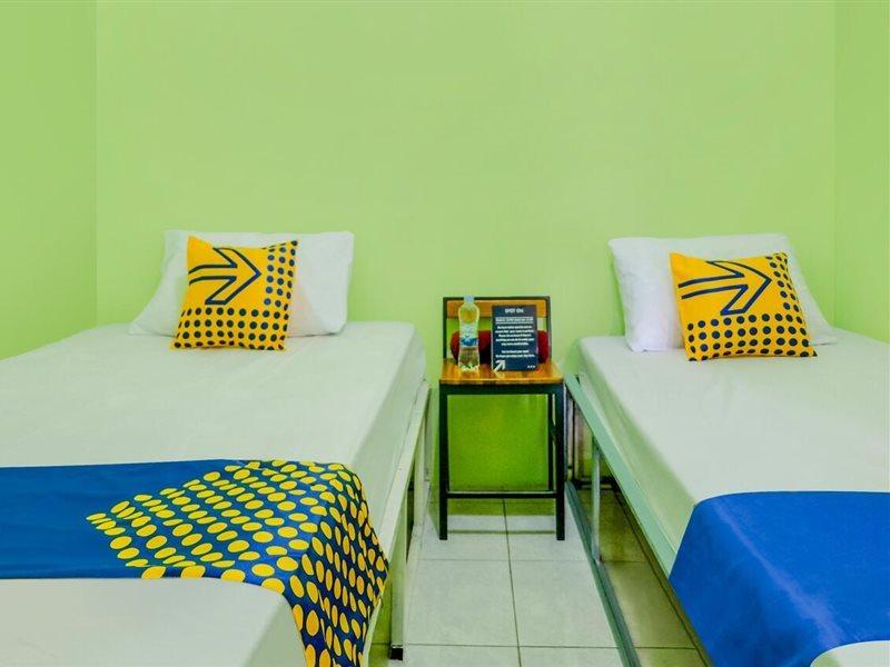 Spot On 2081 Sriwijaya Family Residence Lawang Luaran gambar