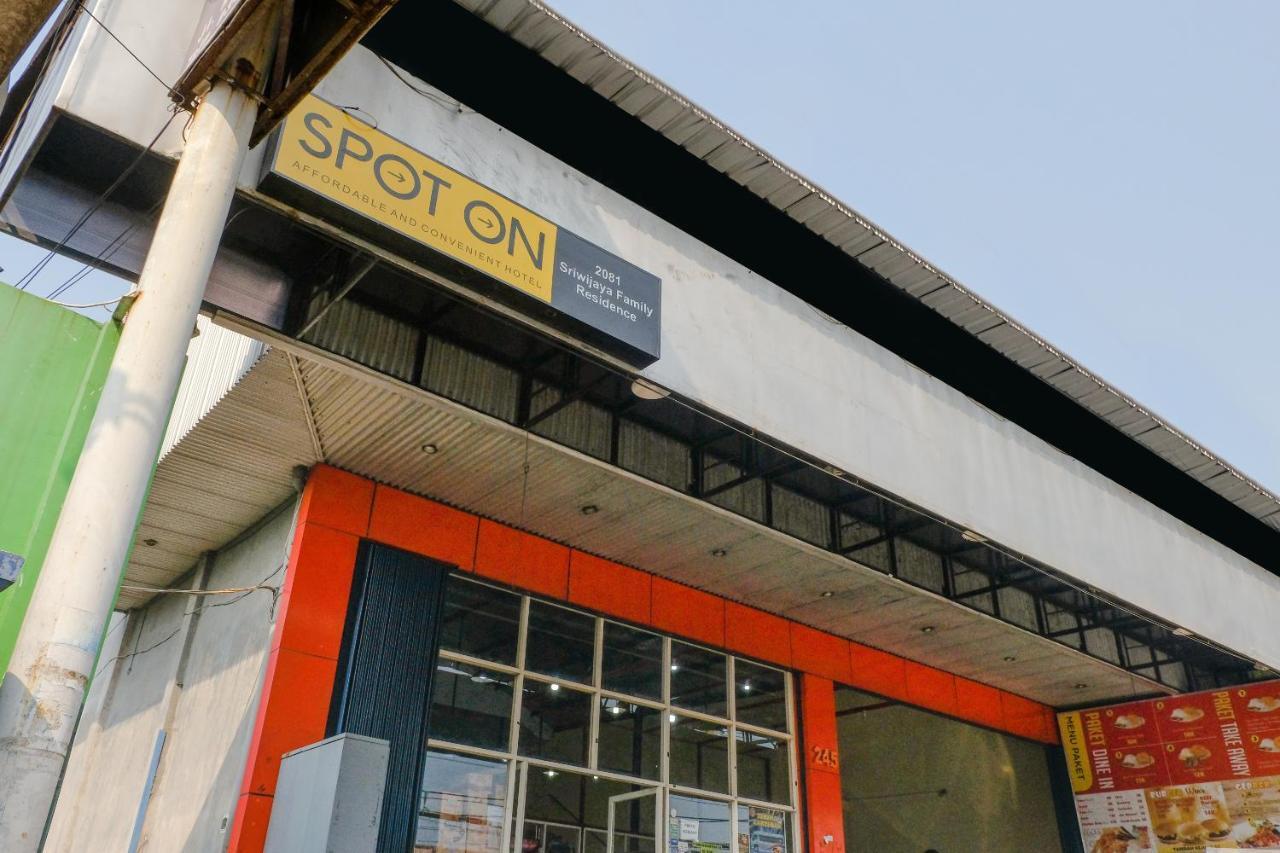 Spot On 2081 Sriwijaya Family Residence Lawang Luaran gambar