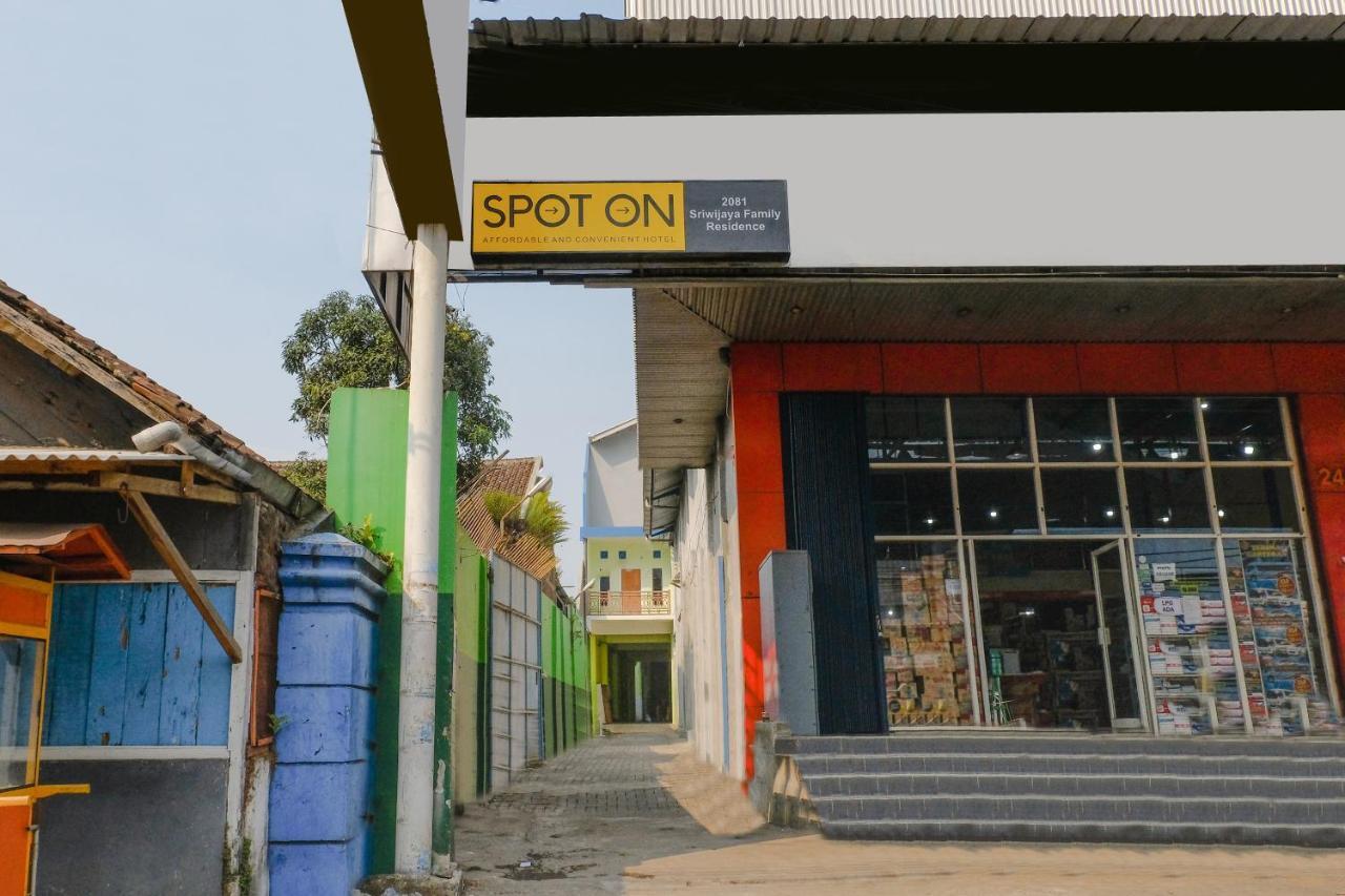 Spot On 2081 Sriwijaya Family Residence Lawang Luaran gambar