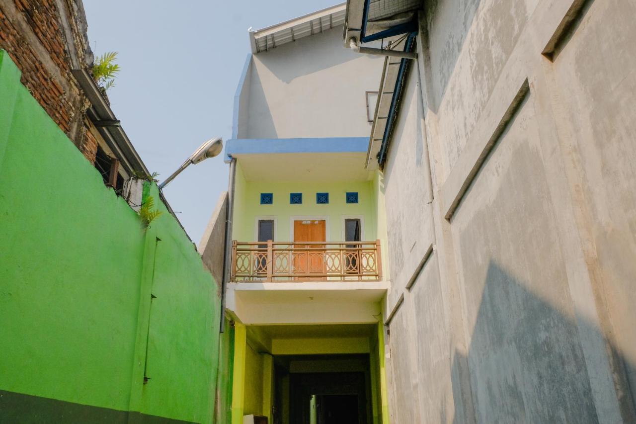 Spot On 2081 Sriwijaya Family Residence Lawang Luaran gambar