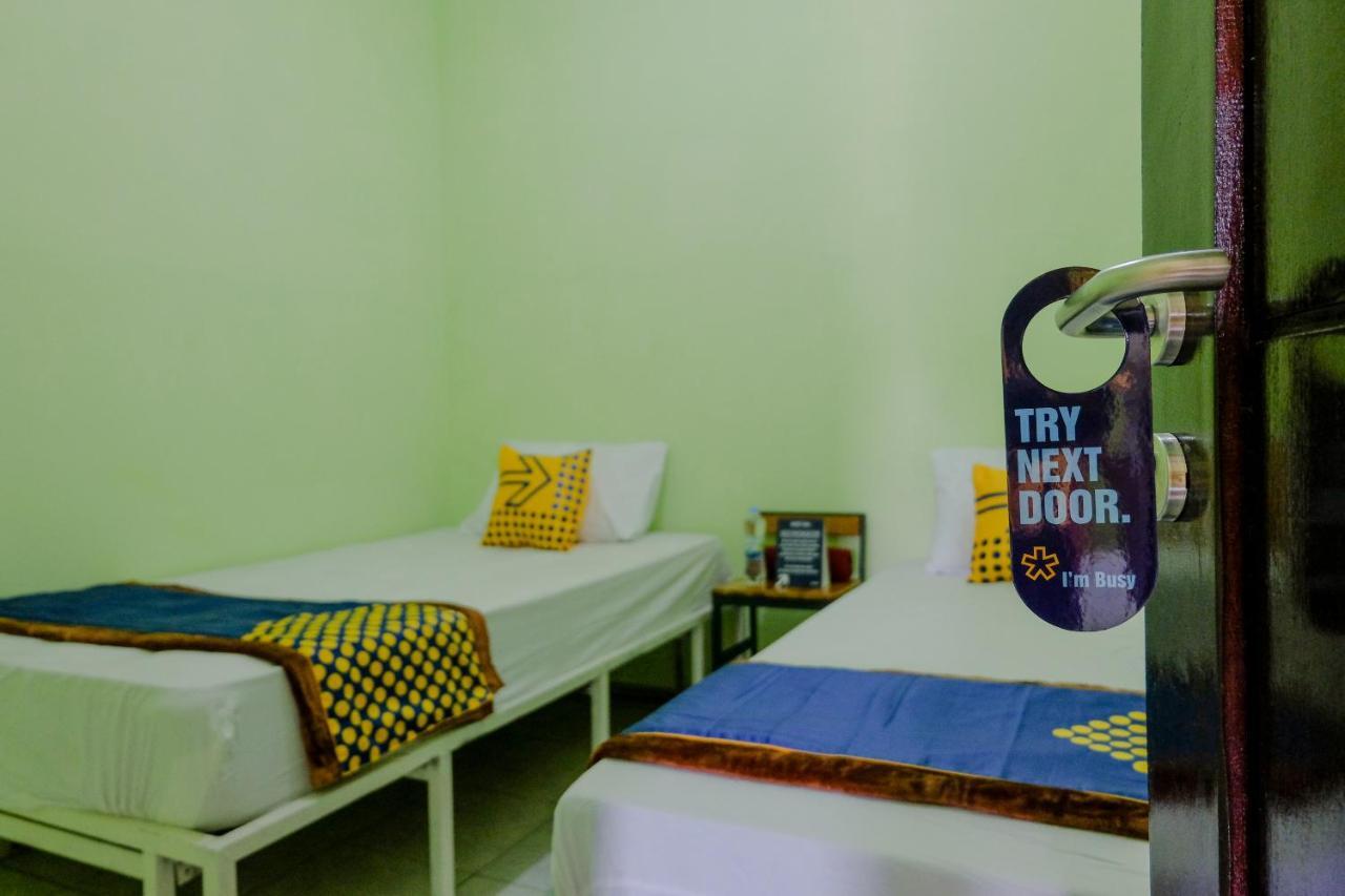 Spot On 2081 Sriwijaya Family Residence Lawang Luaran gambar