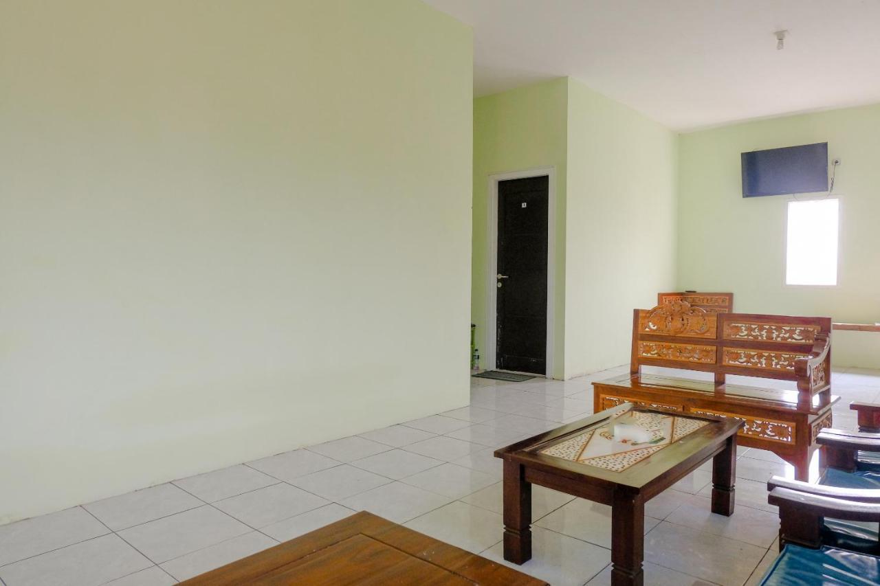 Spot On 2081 Sriwijaya Family Residence Lawang Luaran gambar