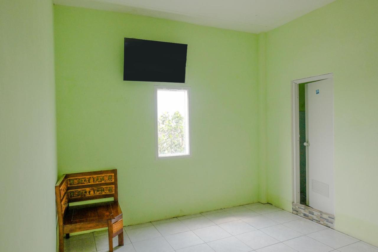 Spot On 2081 Sriwijaya Family Residence Lawang Luaran gambar
