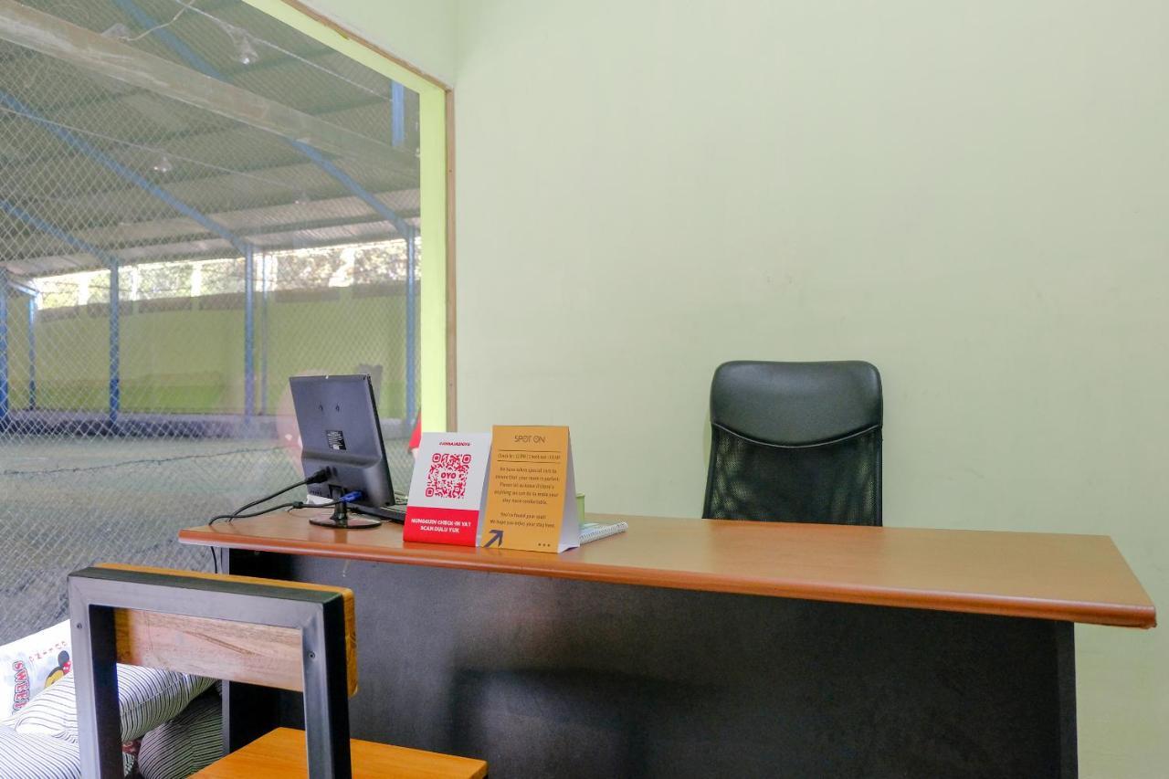 Spot On 2081 Sriwijaya Family Residence Lawang Luaran gambar
